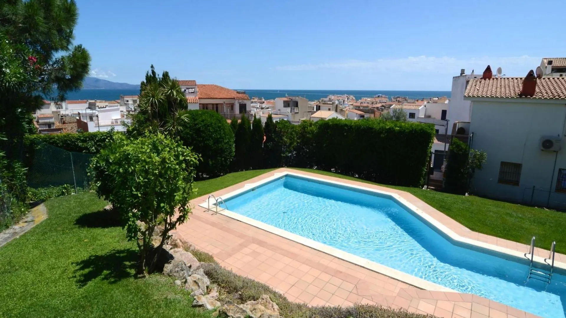 Puig Padro 4 2-2 Apartment L'Escala